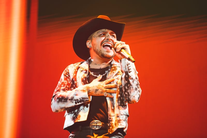 Nodal Shows Off Inti’s Bedroom and Reignites Questions About Possible Reunion in Texas
